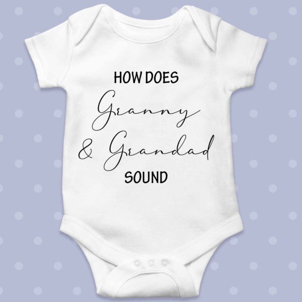 Pregnancy reveal baby grows